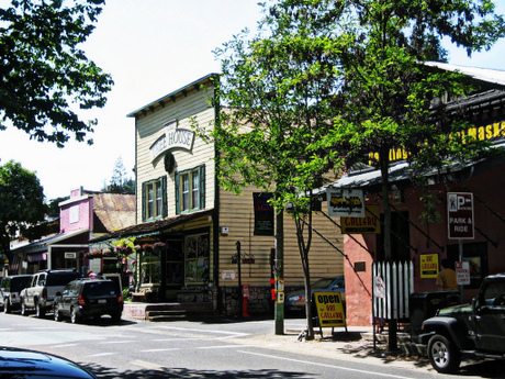 Main Street, Murphys; CC Stephen Colebourne